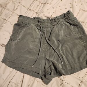 Women's Casual Green Shorts